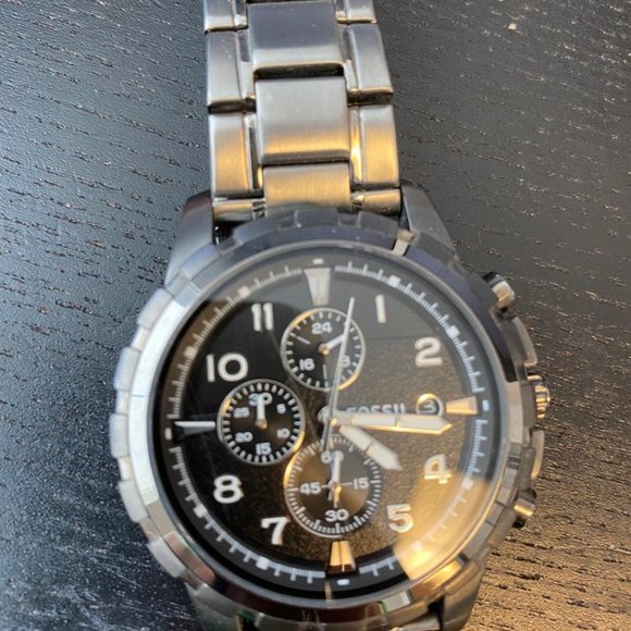 Bundle of Men's Fossil Gunmetal Watches - Picture 5 of 8